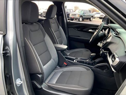 Used 2023 Chevrolet TrailBlazer LS image 8