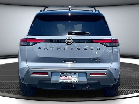 New 2026 Nissan Pathfinder Platinum AWD/4WD image 4