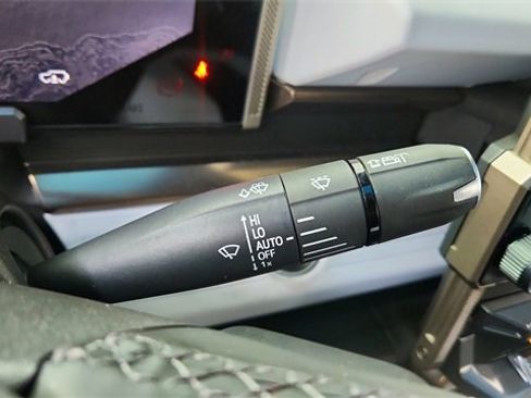 Used 2024 GMC Hummer EV 3X w/ Omega Edition image 41