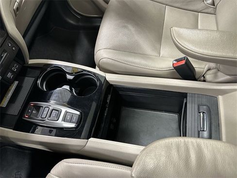 Used 2022 Honda Pilot Elite image 41