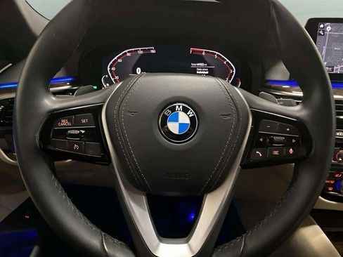 Used 2020 BMW 530i w/ Convenience Package image 39