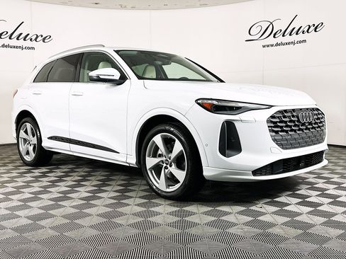 Used 2025 Audi Q5 Prestige image 1