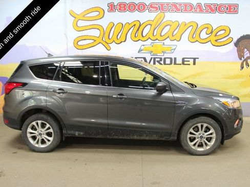 Used 2019 Ford Escape SE AWD/4WD image 1