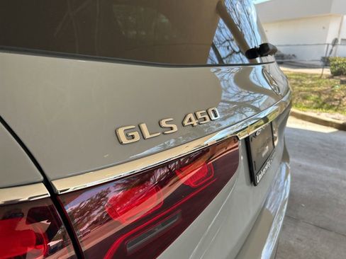 Used 2025 Mercedes-Benz GLS 450 4MATIC w/ AMG Line Exterior image 16