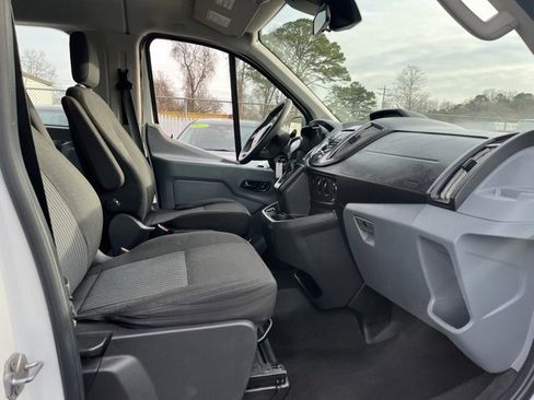 Used 2019 Ford Transit 350 XLT image 12
