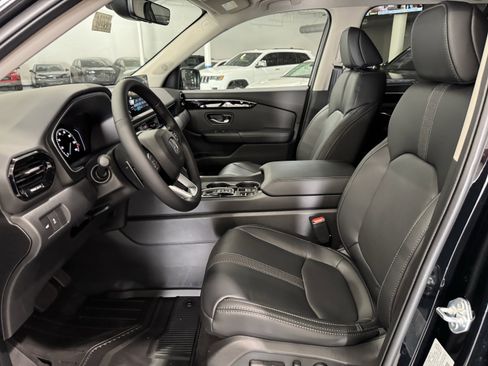 New 2025 Honda Pilot EX-L image 5