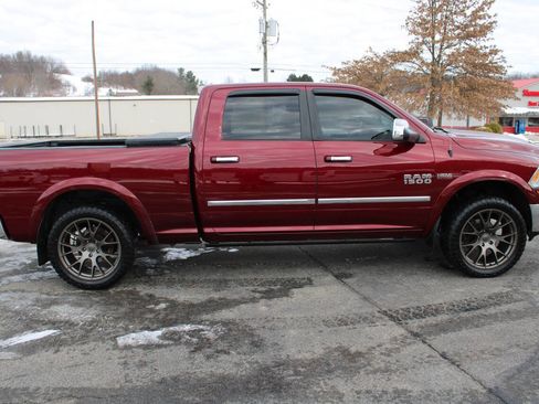 Used 2017 RAM 1500 Laramie w/ Convenience Group image 6