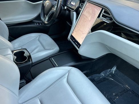 Used 2016 Tesla Model S 75 image 30