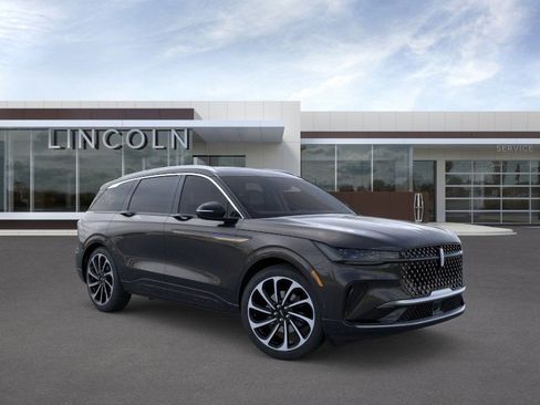 New 2026 Lincoln Nautilus Black Label image 7