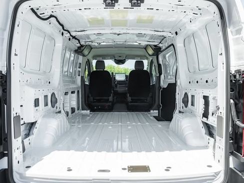 New 2026 Ford Transit 250 Low Roof RWD image 12