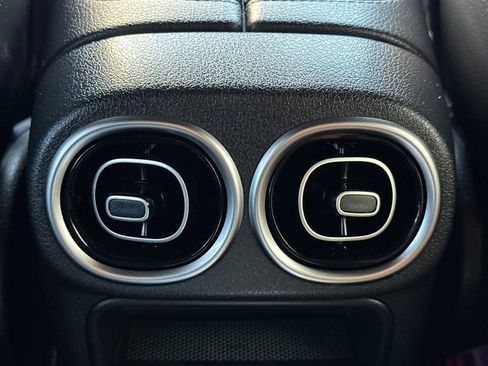 Used 2024 Mercedes-Benz GLC 300 image 14