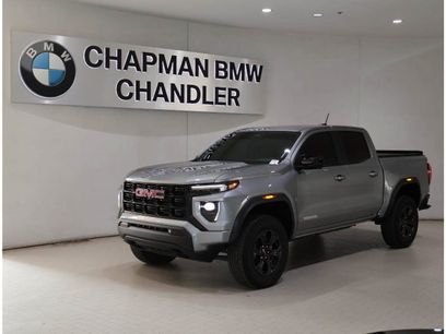 Used 2025 GMC Canyon Elevation