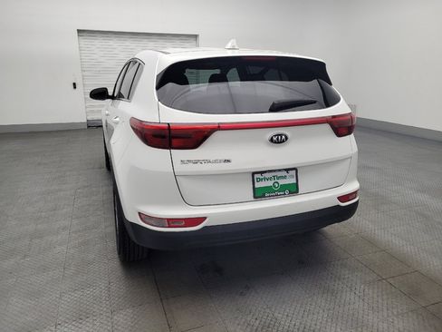 Used 2019 Kia Sportage LX image 6