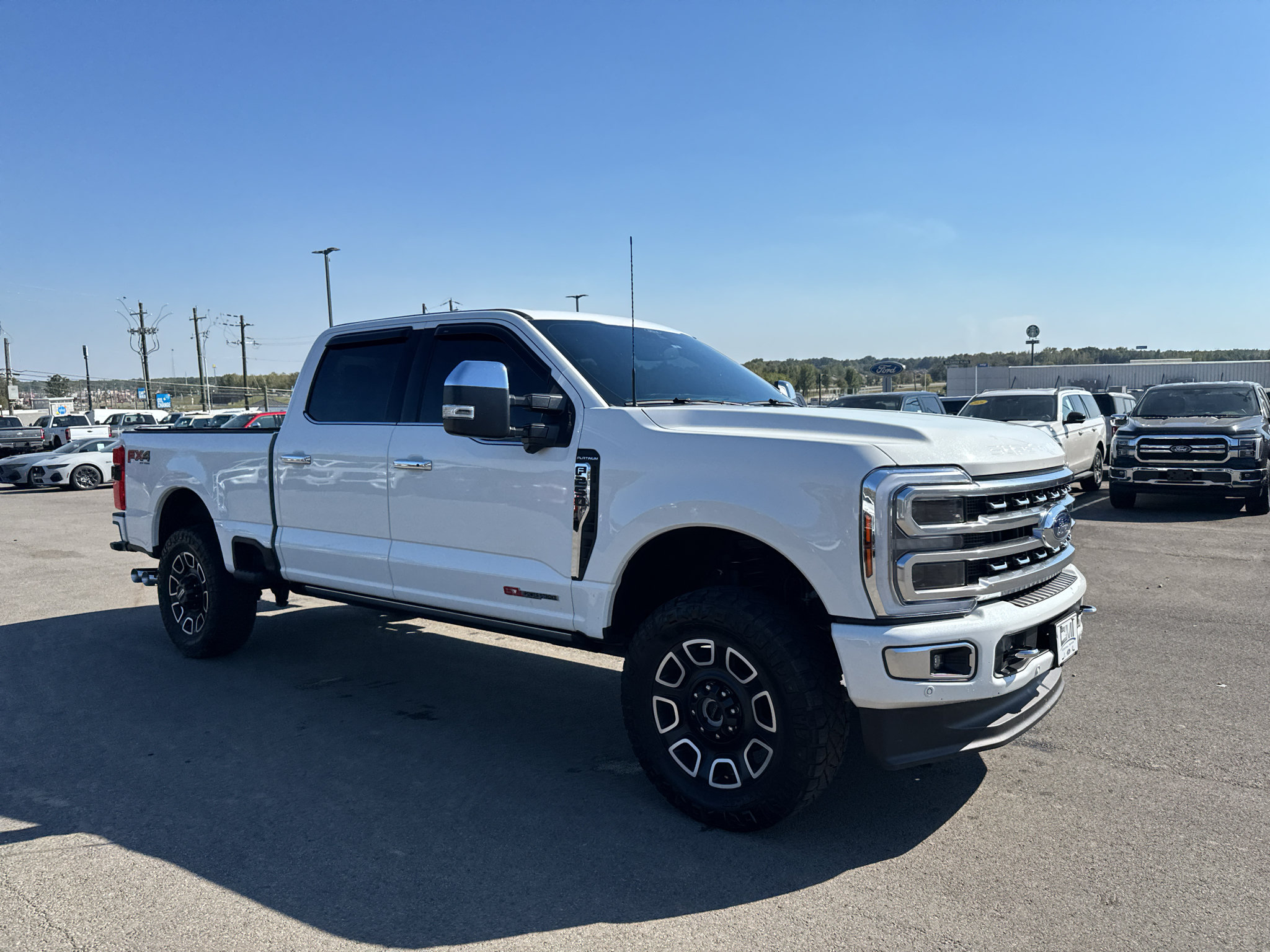 Used 2024 Ford F250 Platinum AWD/4WD image 4