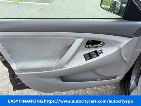 Used 2007 Toyota Camry LE FWD image 5