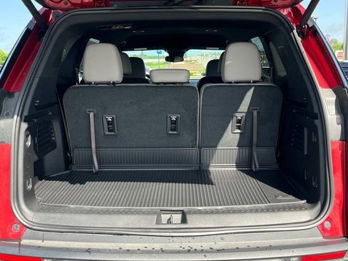 New 2025 GMC Acadia Elevation w/ Elevation Premium Package FWD image 6