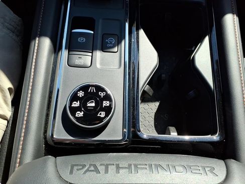 Used 2025 Nissan Pathfinder Rock Creek AWD/4WD image 23