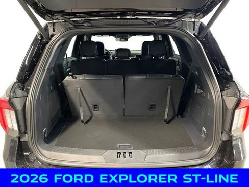 New 2026 Ford Explorer ST-Line w/ ST-Line Street Pack image 5