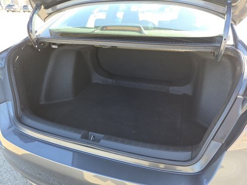 Used 2023 Honda Civic Sport image 17