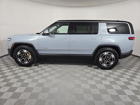 Used 2024 Rivian R1S Adventure AWD/4WD image 2