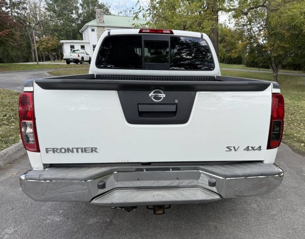 Used 2018 Nissan Frontier SV AWD/4WD image 8
