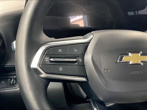 Used 2025 Chevrolet Equinox LT image 23