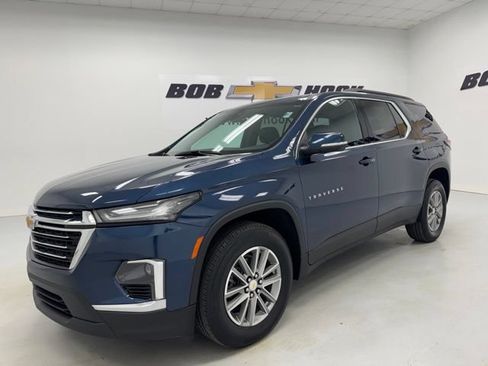 Used 2023 Chevrolet Traverse LT FWD image 1