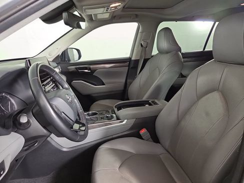 Used 2020 Toyota Highlander Limited AWD/4WD image 13