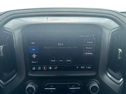 Used 2019 Chevrolet Silverado 1500 LT Trail Boss AWD/4WD image 29