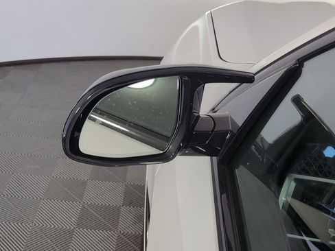 New 2026 BMW X7 M60i image 21