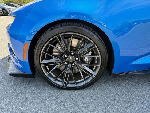 Certified 2024 Chevrolet Camaro ZL1 RWD image 11