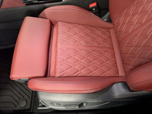 New 2025 Audi SQ5 Prestige image 14