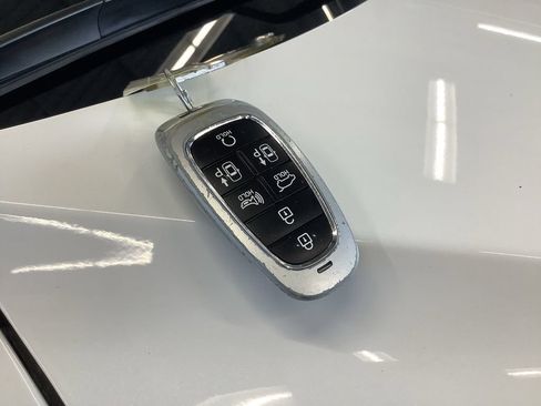 Certified 2023 Hyundai Tucson Limited AWD/4WD image 27