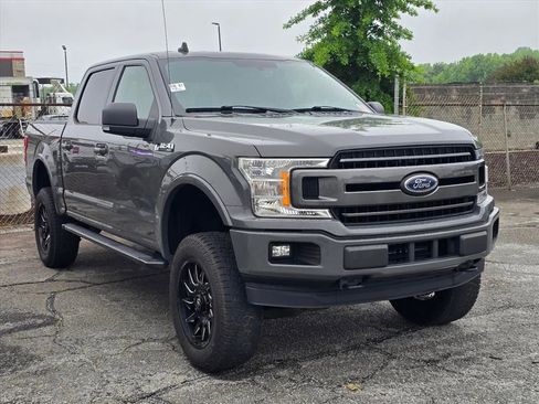 Used 2018 Ford F150 XLT w/ Equipment Group 302A Luxury AWD/4WD image 9