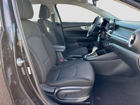 Used 2024 Kia Forte LXS image 29