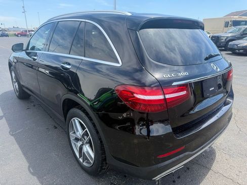 Used 2019 Mercedes-Benz GLC 300 4MATIC image 5