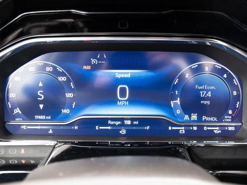 Used 2025 Chevrolet Silverado 1500 LT image 5