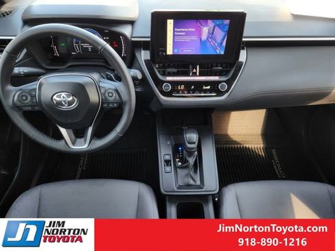 Used 2026 Toyota Corolla Cross AWD Hybrid image 27