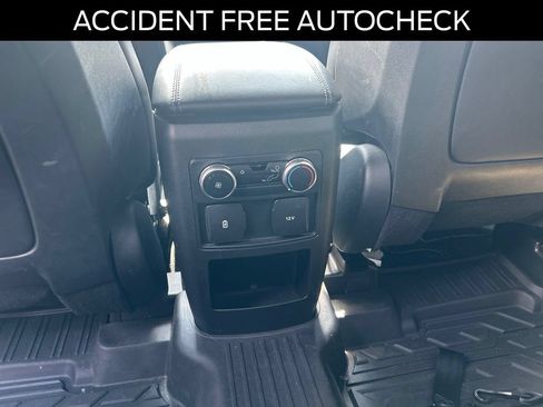 Used 2020 Ford Explorer XLT w/ Equipment Group 202A AWD/4WD image 22