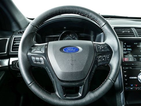 Used 2018 Ford Explorer Sport w/ Equipment Group 401A image 9