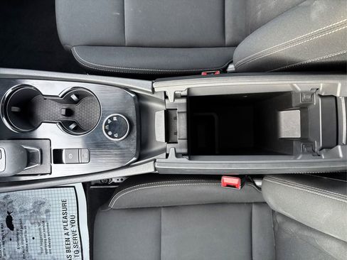 Used 2023 Nissan Rogue S image 20