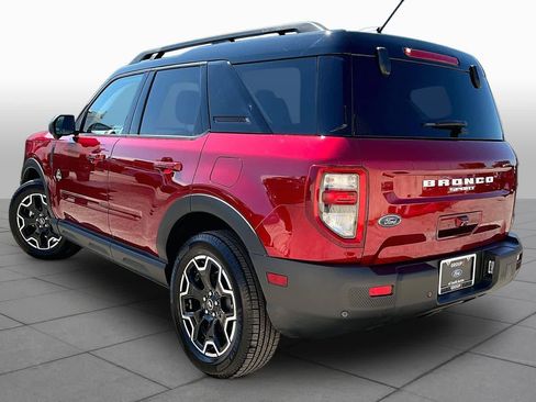 Used 2025 Ford Bronco Sport Outer Banks w/ Outer Banks Tech Package+ AWD/4WD image 12