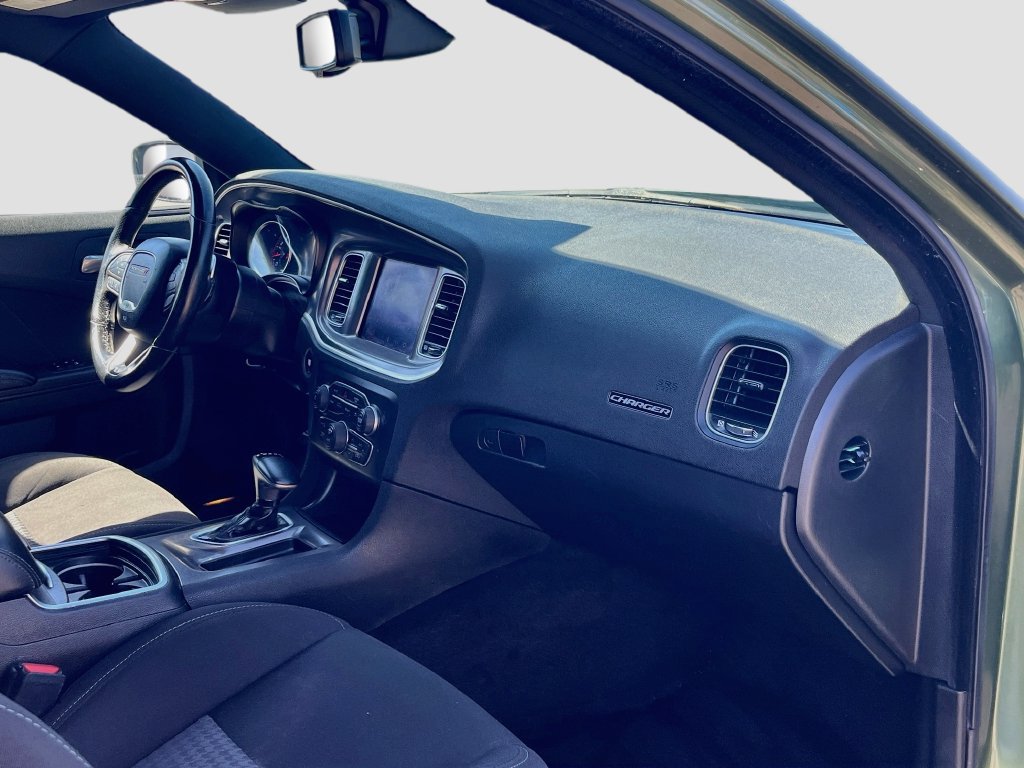 Used 2022 Dodge Charger R/T w/ Navigation & Travel Group RWD image 28