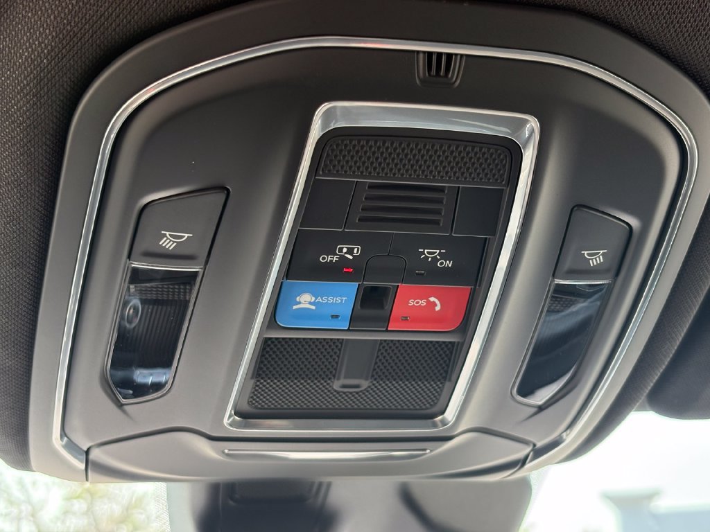 New 2026 Jeep Grand Cherokee Laredo RWD image 21