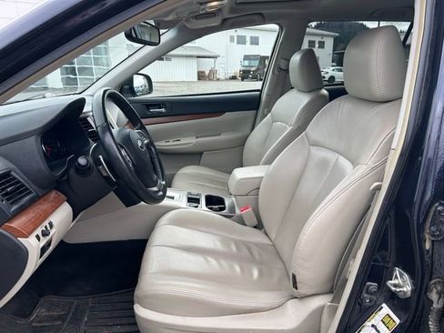 Used 2013 Subaru Outback 3.6R Limited image 11