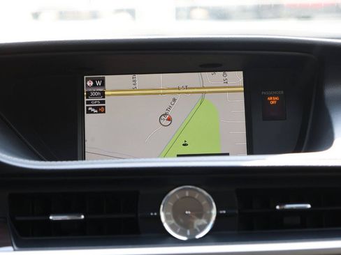 Used 2018 Lexus ES 300h w/ Navigation Package FWD image 20