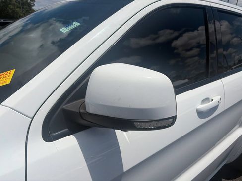 Used 2019 Jeep Grand Cherokee High Altitude RWD image 13