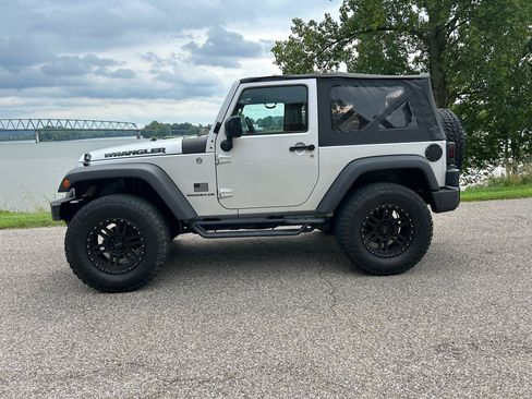 Used 2007 Jeep Wrangler X AWD/4WD image 2