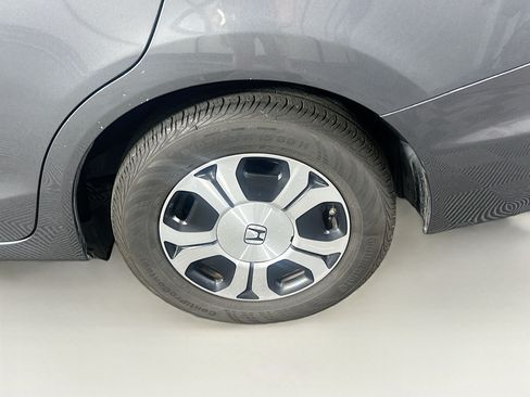 Used 2013 Honda Civic Hybrid Sedan image 11