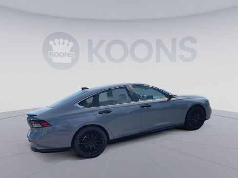 Used 2025 Honda Accord Sport image 12